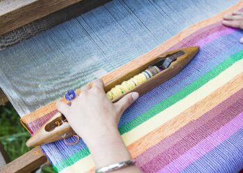 weaving loom, weaving, traditional